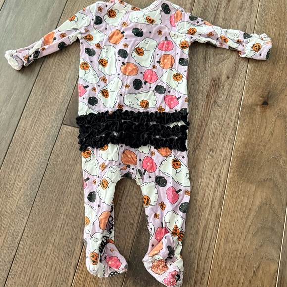 Caden Lane Girly Ghouls Ruffle Footie - Picture 2 of 2